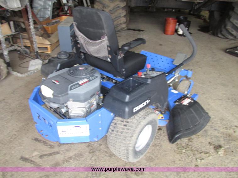 image for item G9961 2006 Dixon Ram ZTR riding lawn mower