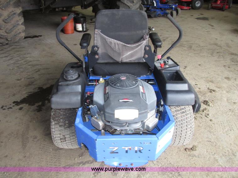 image for item G9961 2006 Dixon Ram ZTR riding lawn mower