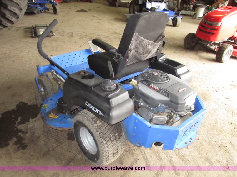 image for item G9961 2006 Dixon Ram ZTR riding lawn mower