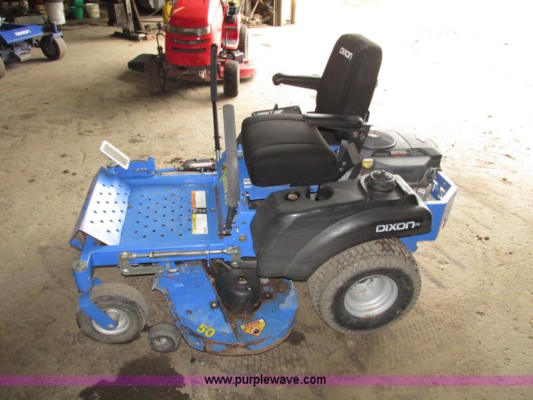 image for item G9961 2006 Dixon Ram ZTR riding lawn mower