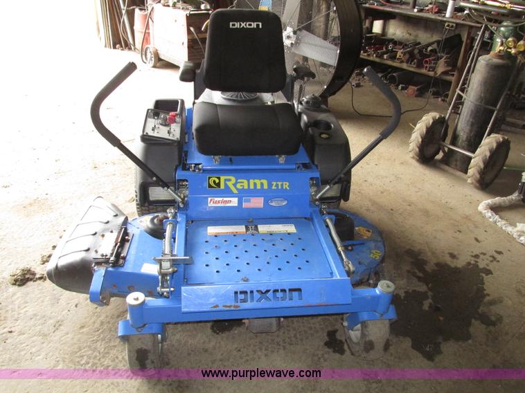 image for item G9961 2006 Dixon Ram ZTR riding lawn mower