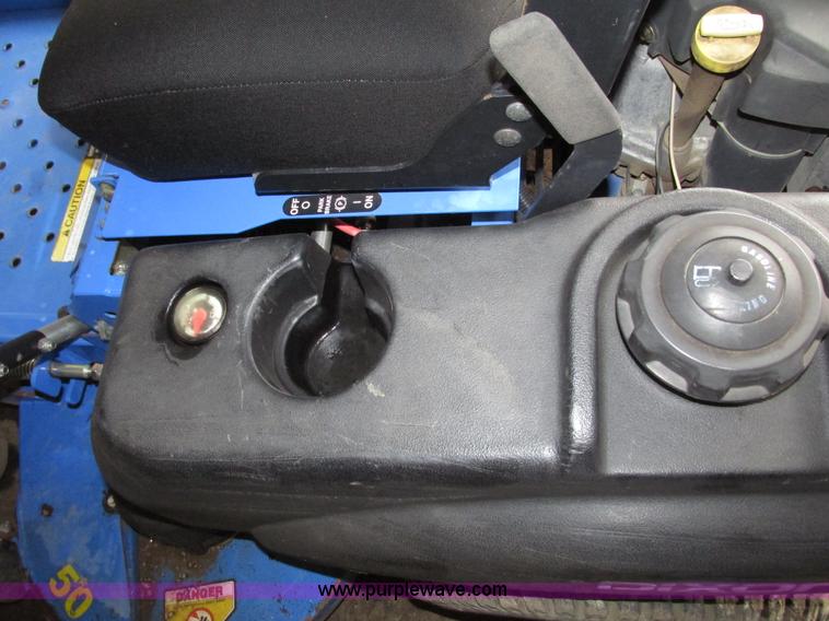 image for item G9961 2006 Dixon Ram ZTR riding lawn mower