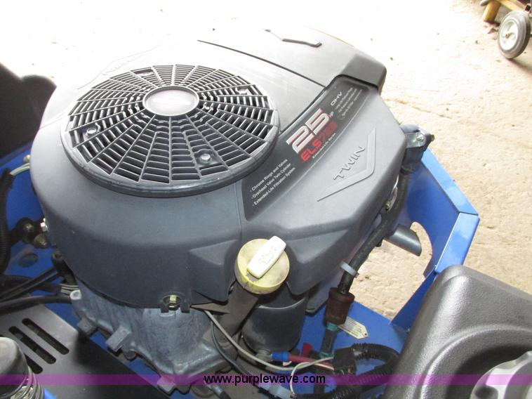 image for item G9961 2006 Dixon Ram ZTR riding lawn mower