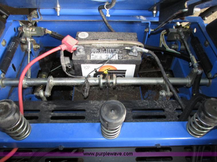 image for item G9961 2006 Dixon Ram ZTR riding lawn mower