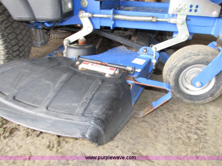 image for item G9961 2006 Dixon Ram ZTR riding lawn mower