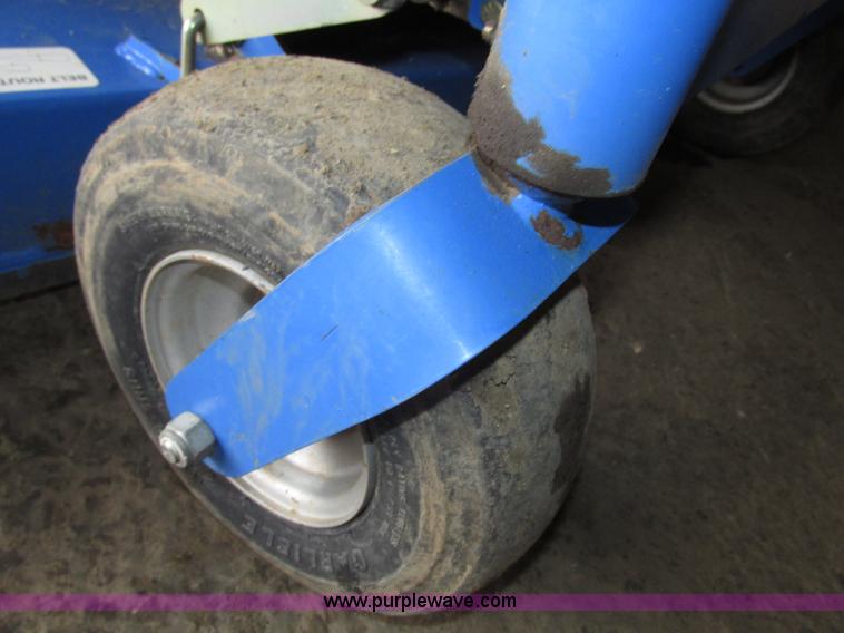 image for item G9961 2006 Dixon Ram ZTR riding lawn mower