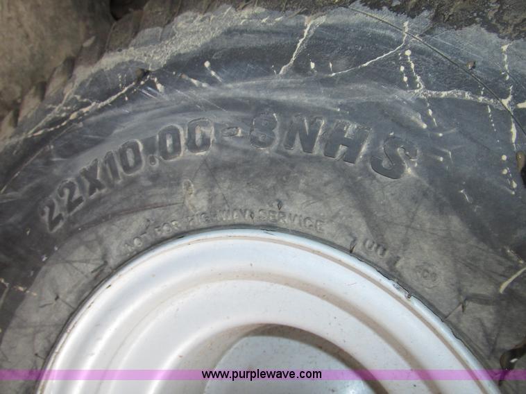 image for item G9962 Massey Ferguson 2524 lawn tractor