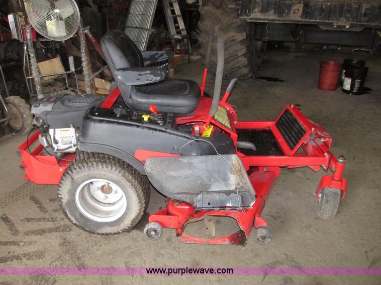 image for item G9963 Snapper 400ZB 2450 ZTR riding lawn mower