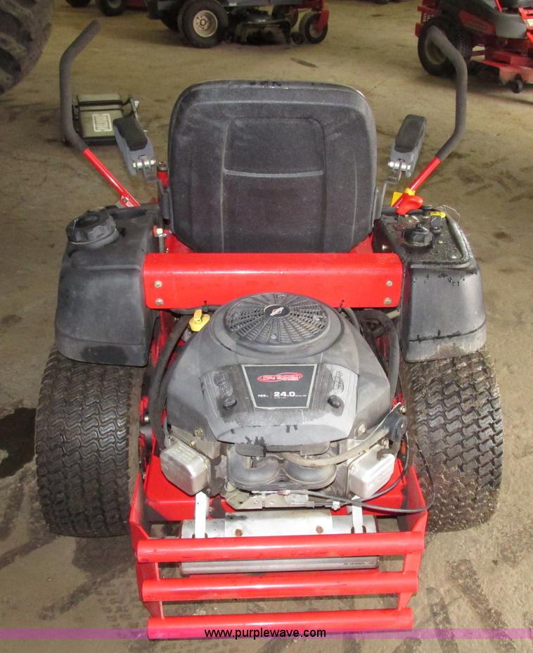 image for item G9963 Snapper 400ZB 2450 ZTR riding lawn mower