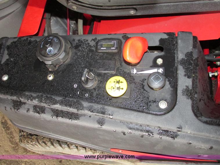 image for item G9963 Snapper 400ZB 2450 ZTR riding lawn mower