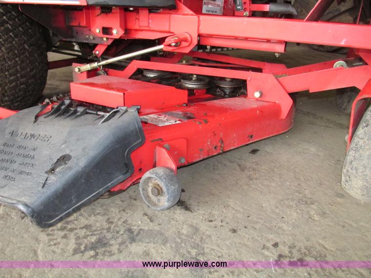 image for item G9963 Snapper 400ZB 2450 ZTR riding lawn mower