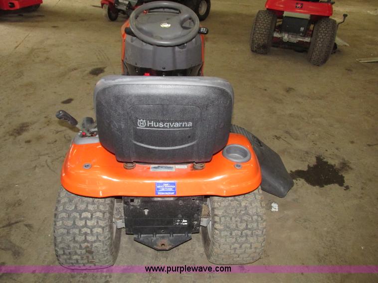 image for item G9965 Husqvarna YTH20K46 lawn tractor