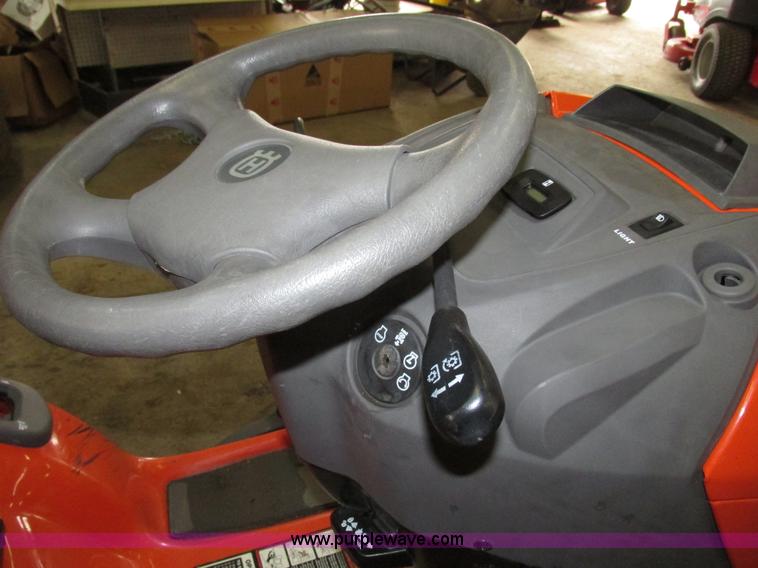 image for item G9965 Husqvarna YTH20K46 lawn tractor