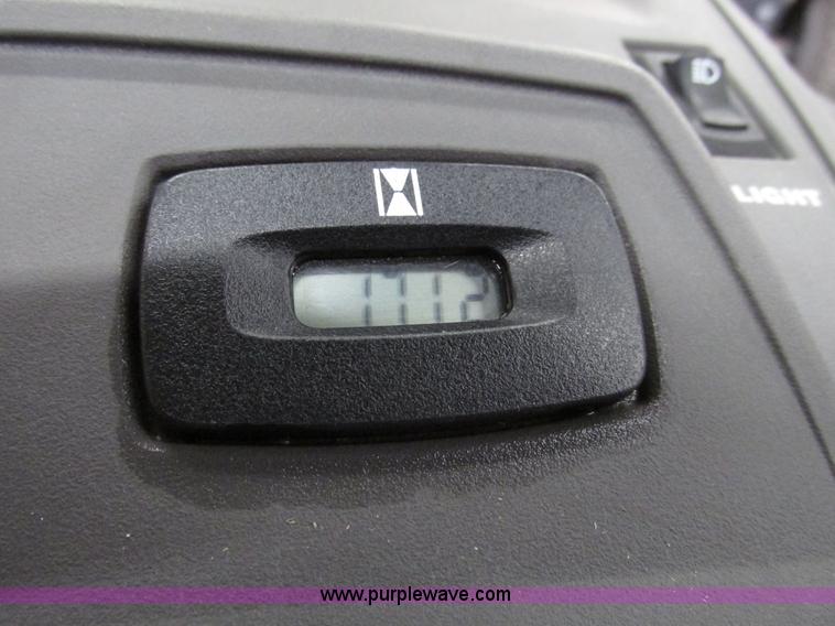 image for item G9965 Husqvarna YTH20K46 lawn tractor