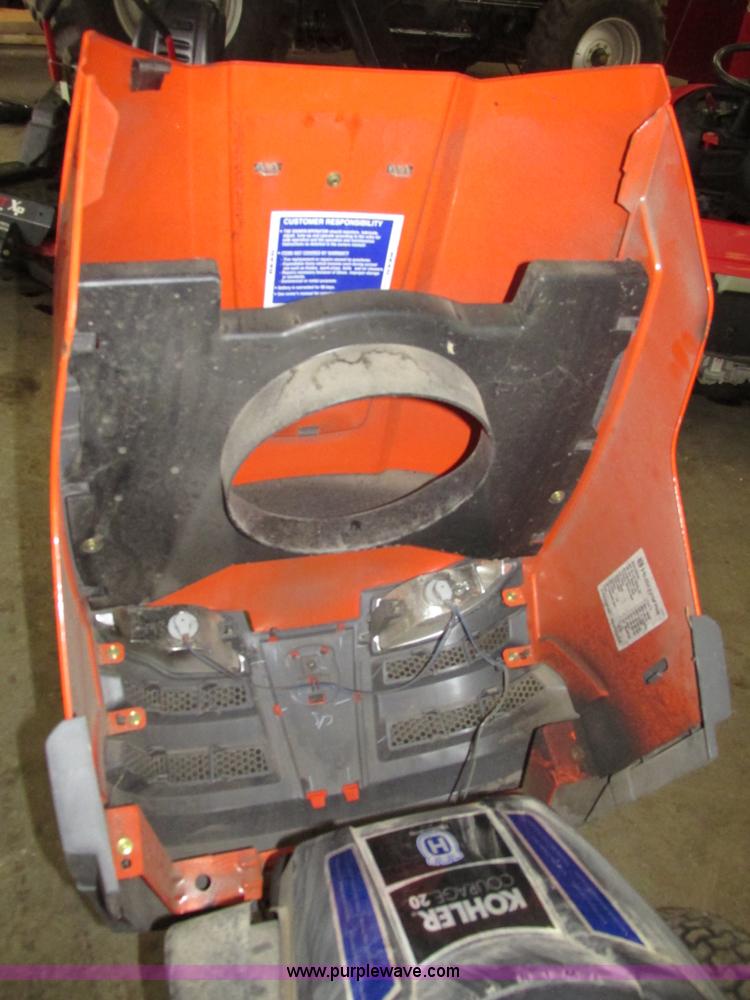 image for item G9965 Husqvarna YTH20K46 lawn tractor