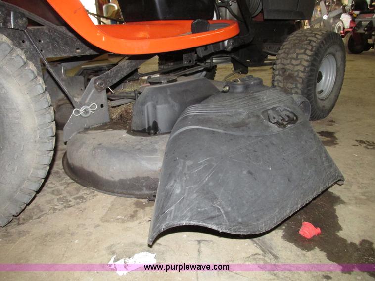 image for item G9965 Husqvarna YTH20K46 lawn tractor