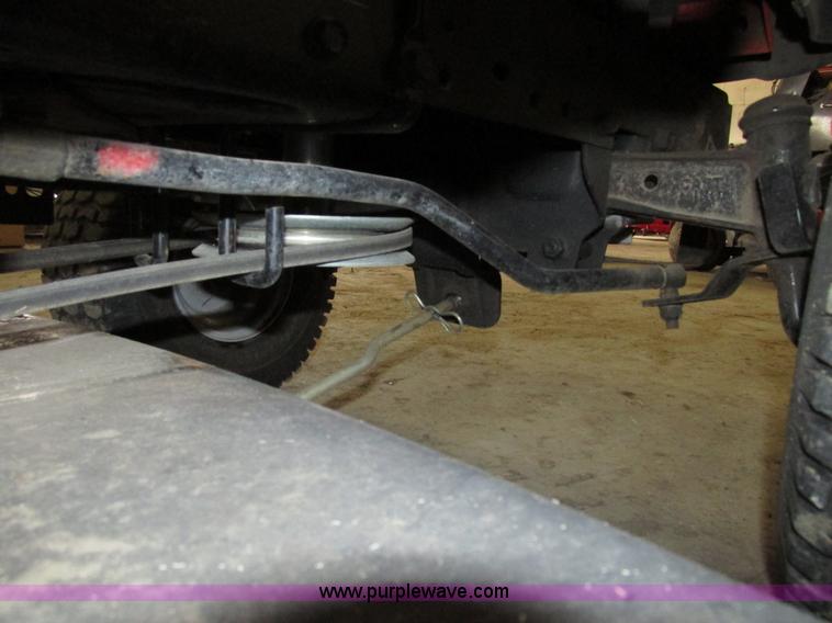 image for item G9965 Husqvarna YTH20K46 lawn tractor