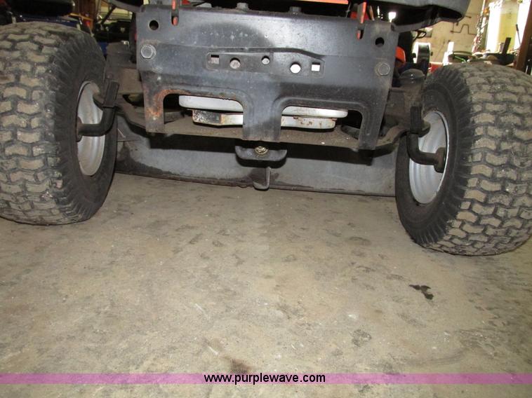 image for item G9965 Husqvarna YTH20K46 lawn tractor