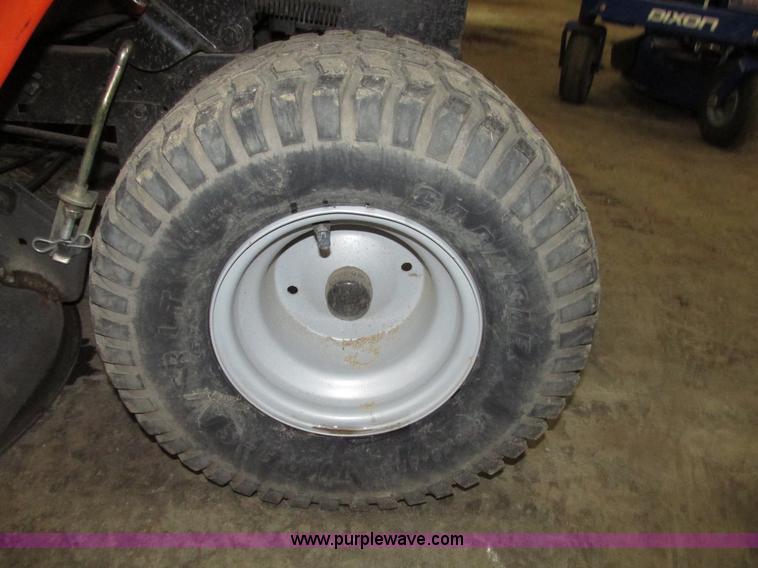 image for item G9965 Husqvarna YTH20K46 lawn tractor