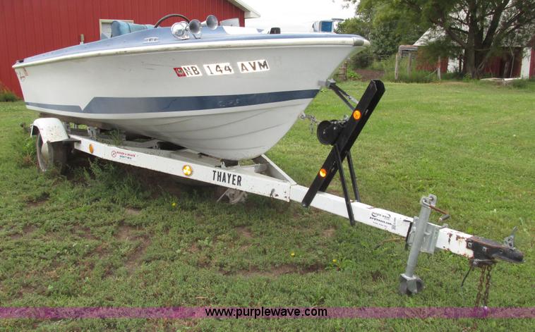 image for item G9967 1960 Larson speed boat