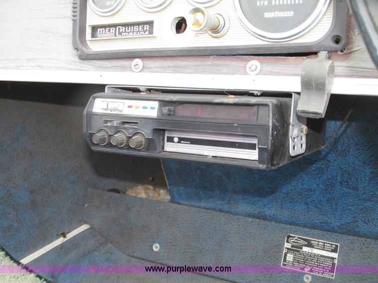 image for item G9967 1960 Larson speed boat