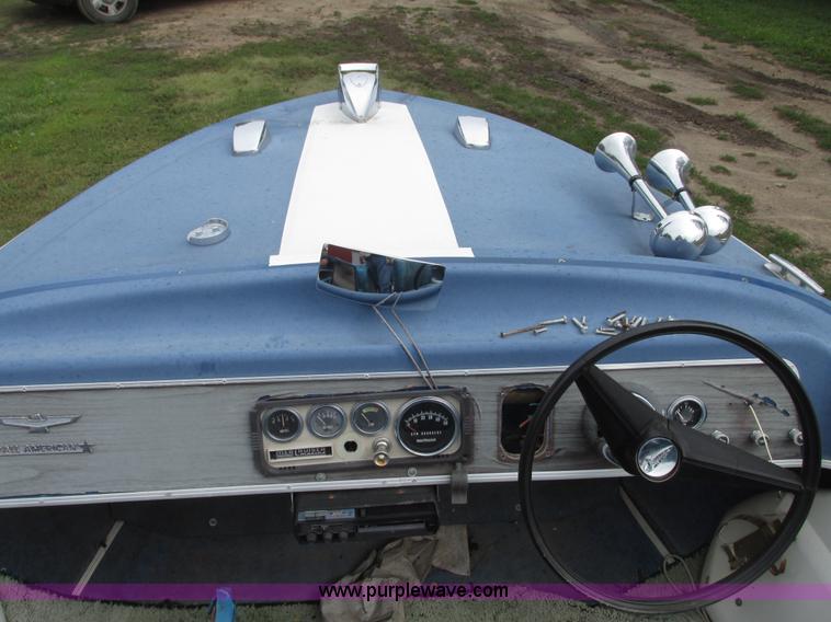 image for item G9967 1960 Larson speed boat