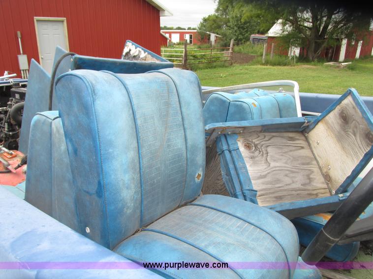 image for item G9967 1960 Larson speed boat