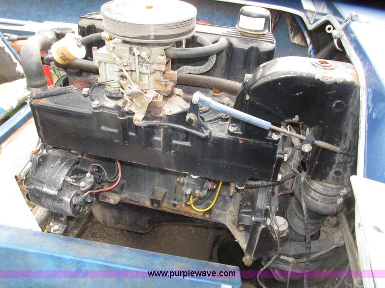 image for item G9967 1960 Larson speed boat