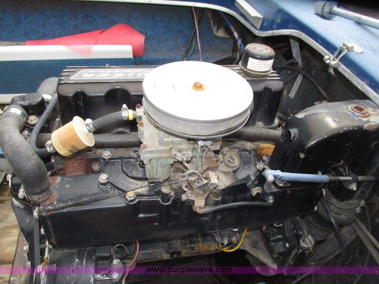 image for item G9967 1960 Larson speed boat