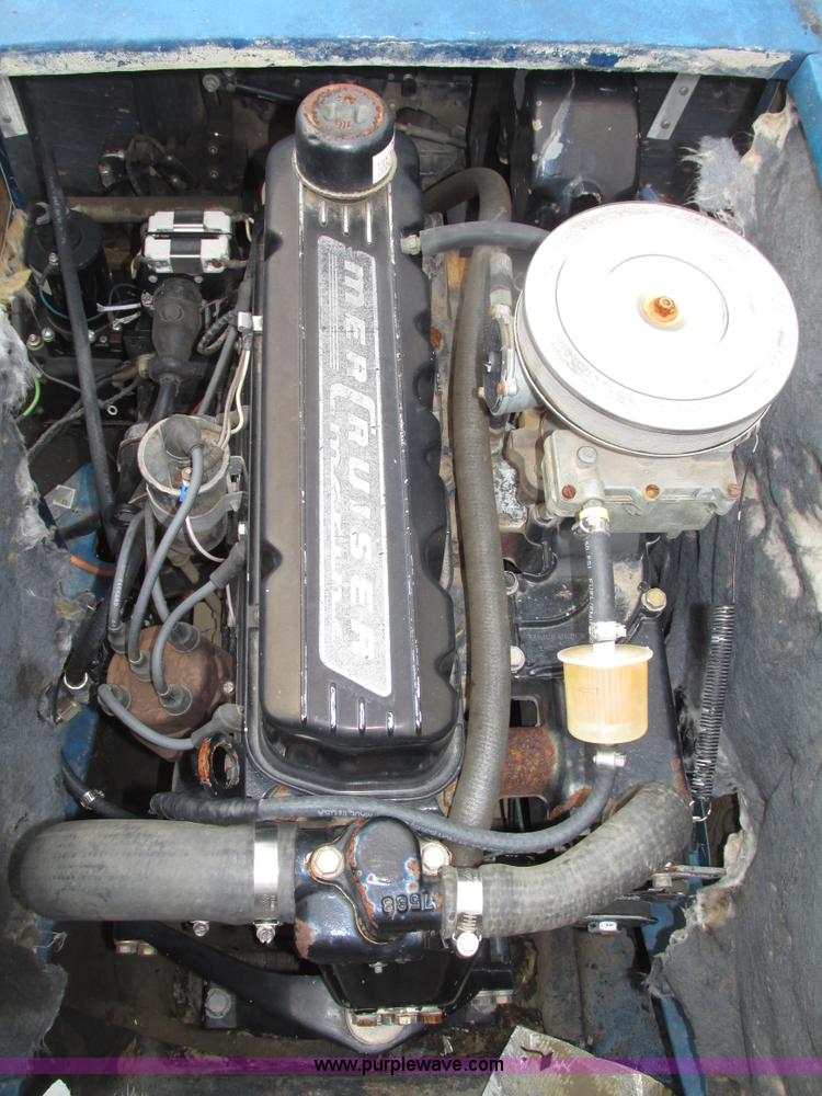 image for item G9967 1960 Larson speed boat