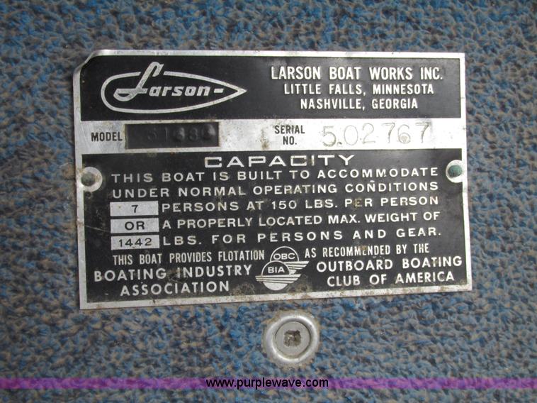 image for item G9967 1960 Larson speed boat