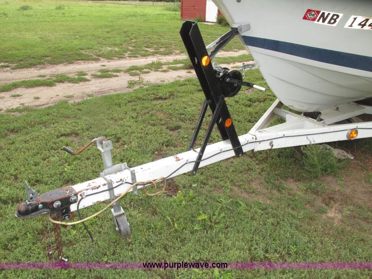 image for item G9967 1960 Larson speed boat