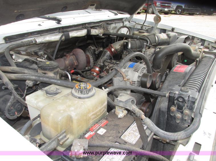 image for item G9968 1995 Ford F450 Super Duty XLT flatbed truck