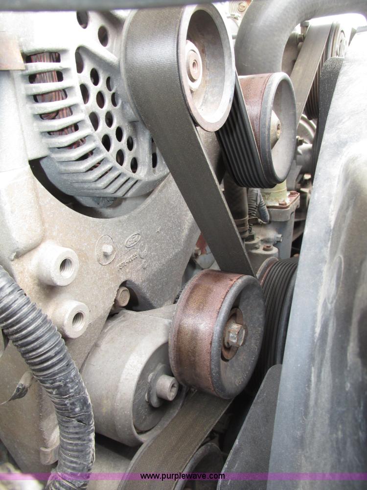 image for item G9968 1995 Ford F450 Super Duty XLT flatbed truck