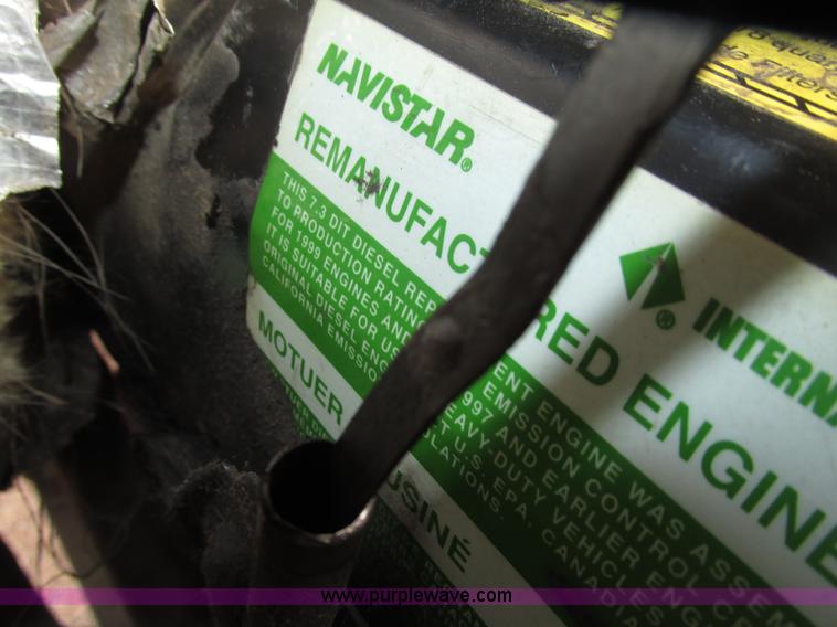 image for item G9968 1995 Ford F450 Super Duty XLT flatbed truck