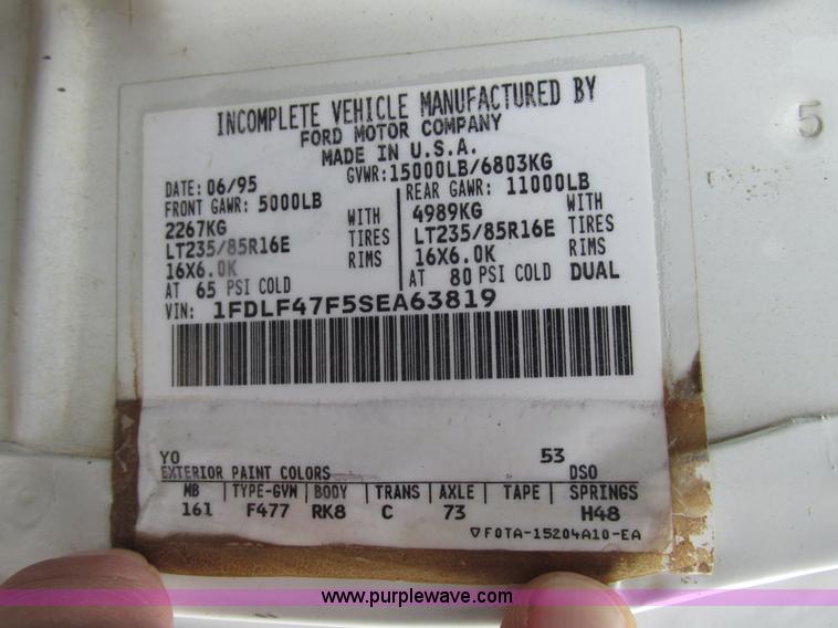 image for item G9968 1995 Ford F450 Super Duty XLT flatbed truck