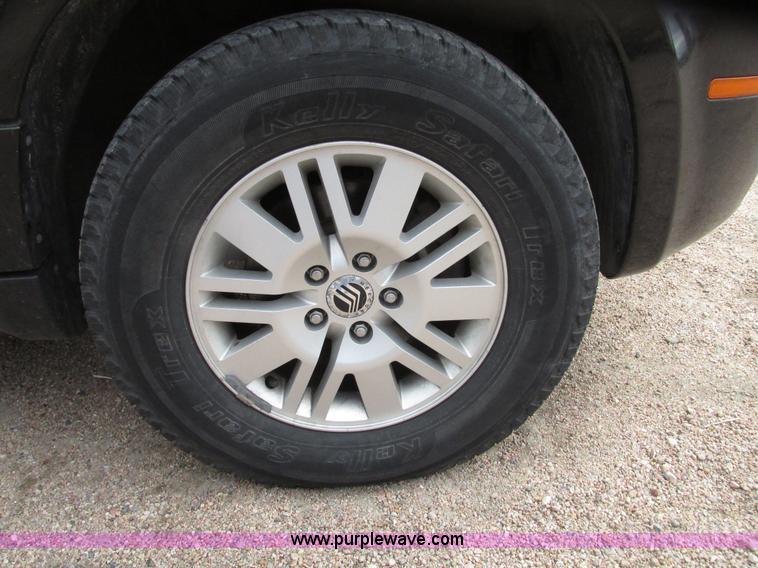 image for item G9969 2007 Mercury Mariner Luxury SUV