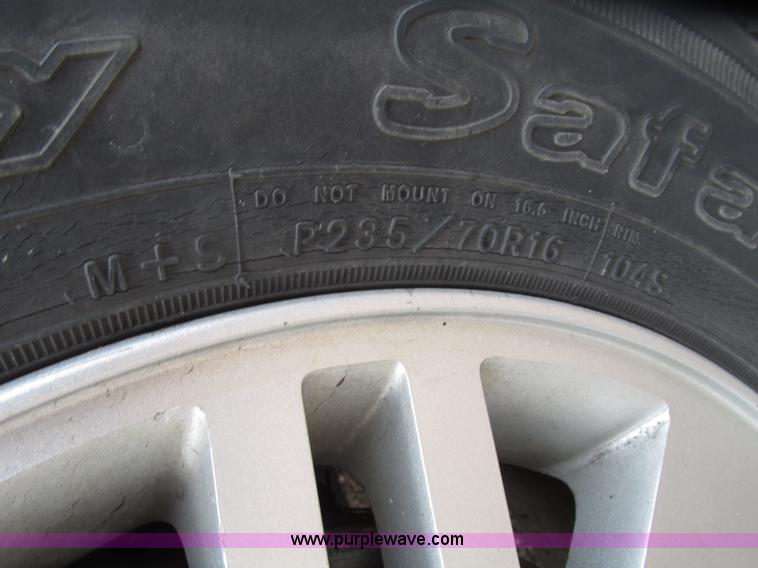 image for item G9969 2007 Mercury Mariner Luxury SUV