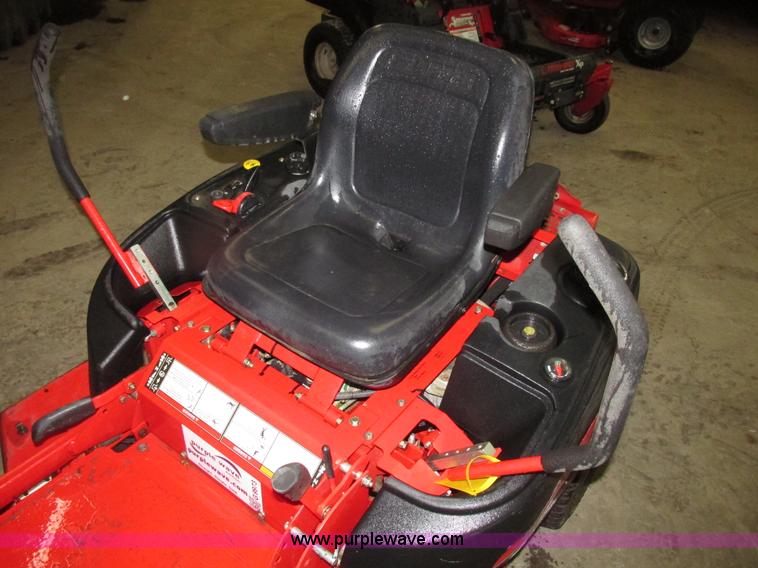 image for item G9973 Snapper 400Z riding lawn mower