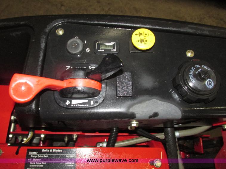 image for item G9973 Snapper 400Z riding lawn mower