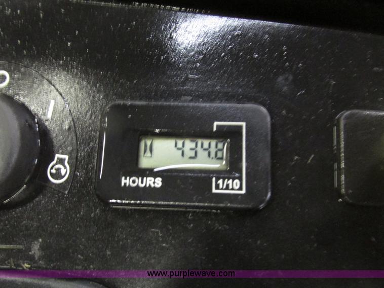 image for item G9973 Snapper 400Z riding lawn mower