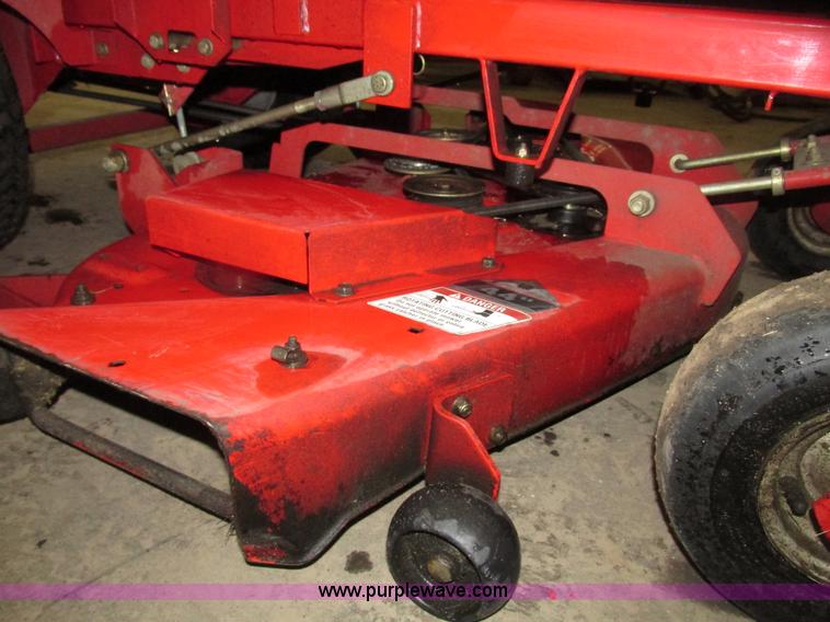 image for item G9973 Snapper 400Z riding lawn mower