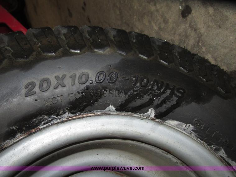 image for item G9973 Snapper 400Z riding lawn mower