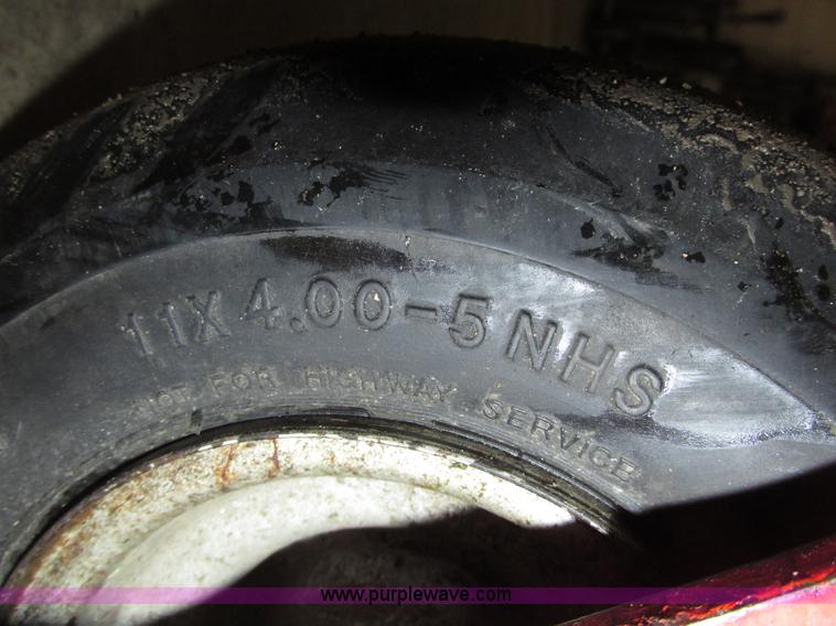 image for item G9973 Snapper 400Z riding lawn mower