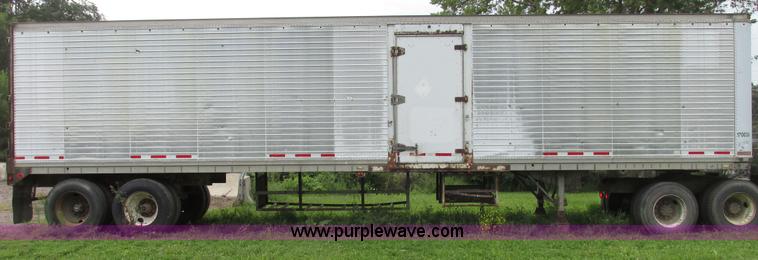 image for item G9987 1979 Trailmobile dry van trailer