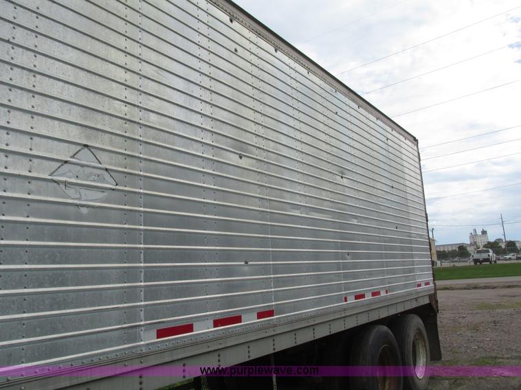 image for item G9987 1979 Trailmobile dry van trailer