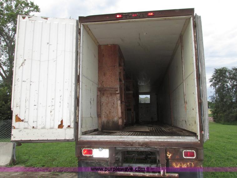 image for item G9987 1979 Trailmobile dry van trailer