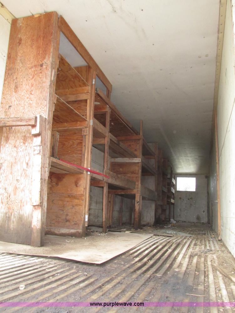 image for item G9987 1979 Trailmobile dry van trailer