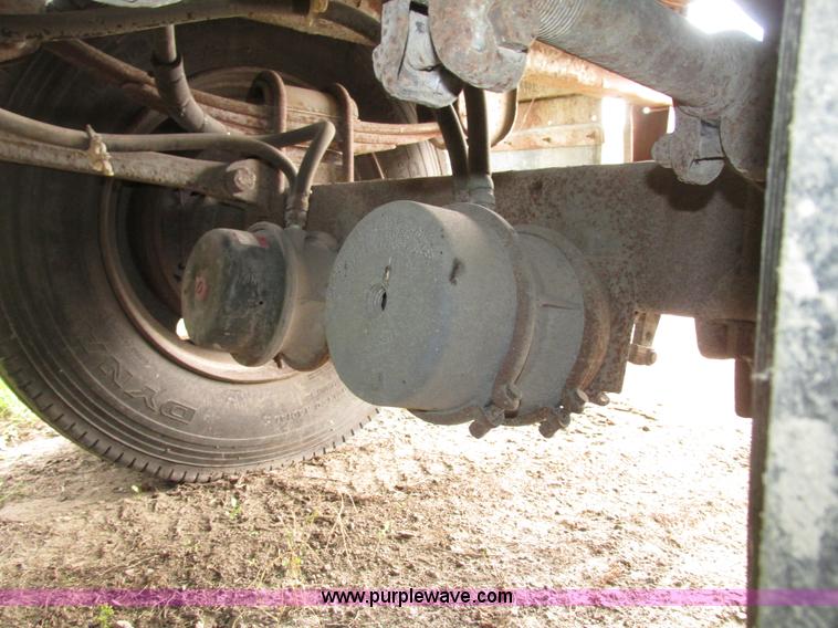 image for item G9987 1979 Trailmobile dry van trailer