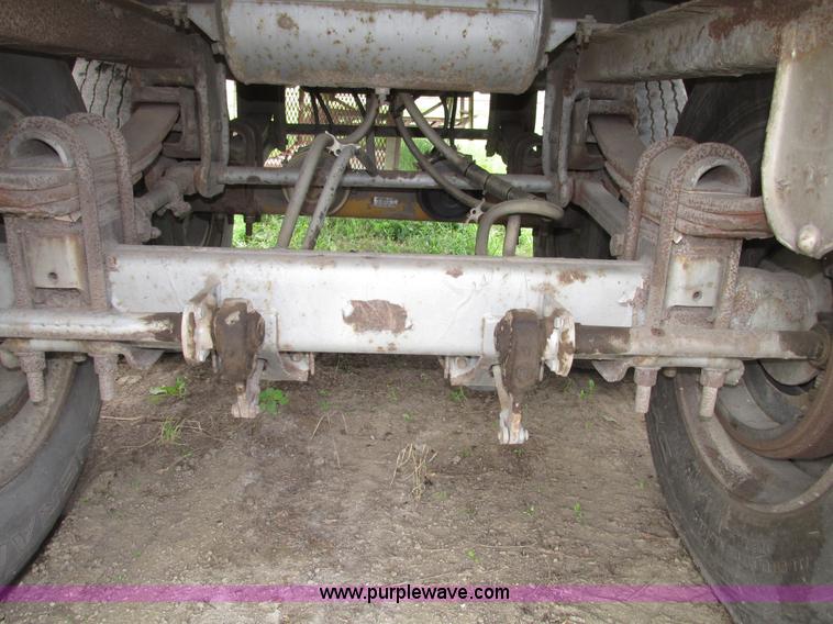 image for item G9987 1979 Trailmobile dry van trailer